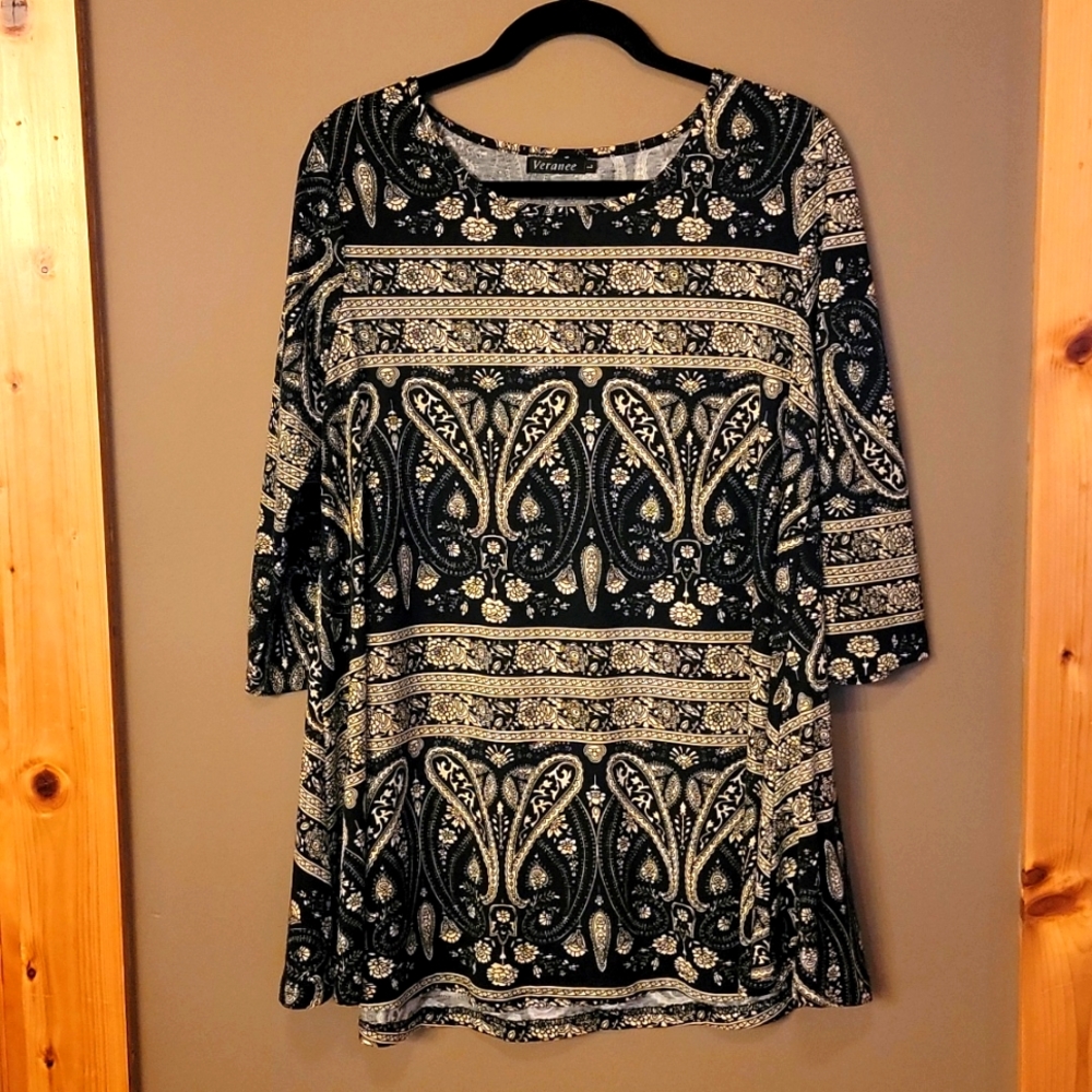 Veranee Plus Size L 3/4 Sleeve Floral Swing Tunic; Like New